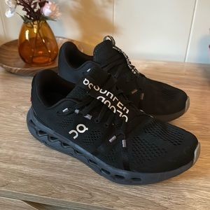 Black on cloud shoes